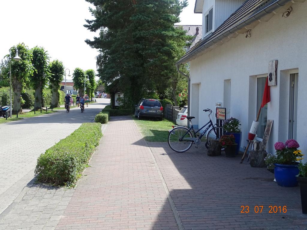 Galerie Am Hafen Zingst Exterior foto